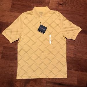Men’s ROUNDTREE & YORKE polo